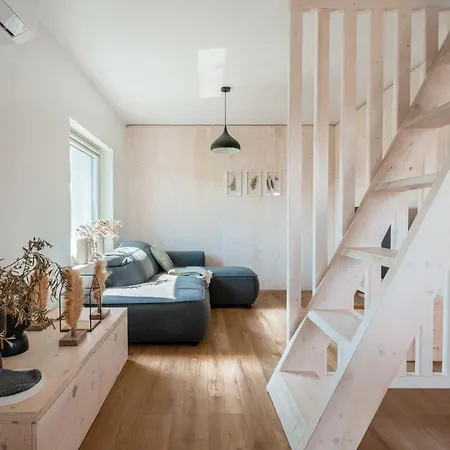 シャレー Retreat With Hot Tub & Sauna Zgornja Kungota