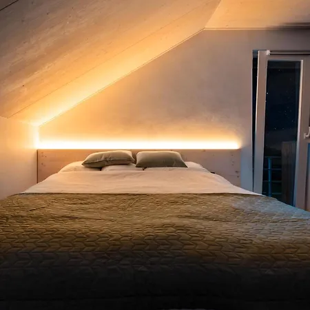 Retreat With Hot Tub & Sauna Zgornja Kungota