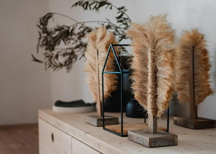 Retreat With Hot Tub & Sauna *