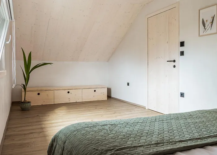 Retreat With Hot Tub & Sauna * Zgornja Kungota