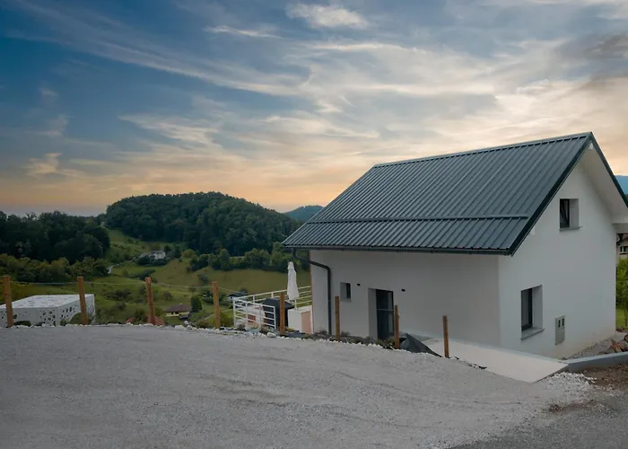 Horská chata Retreat With Hot Tub & Sauna *