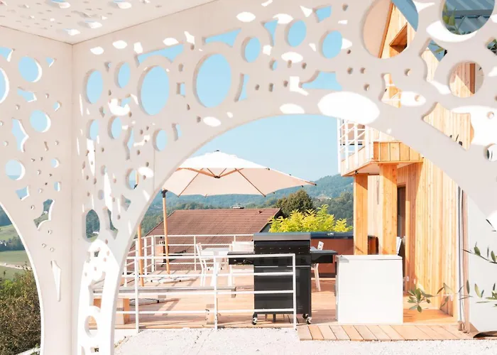 Retreat With Hot Tub & Sauna Zgornja Kungota